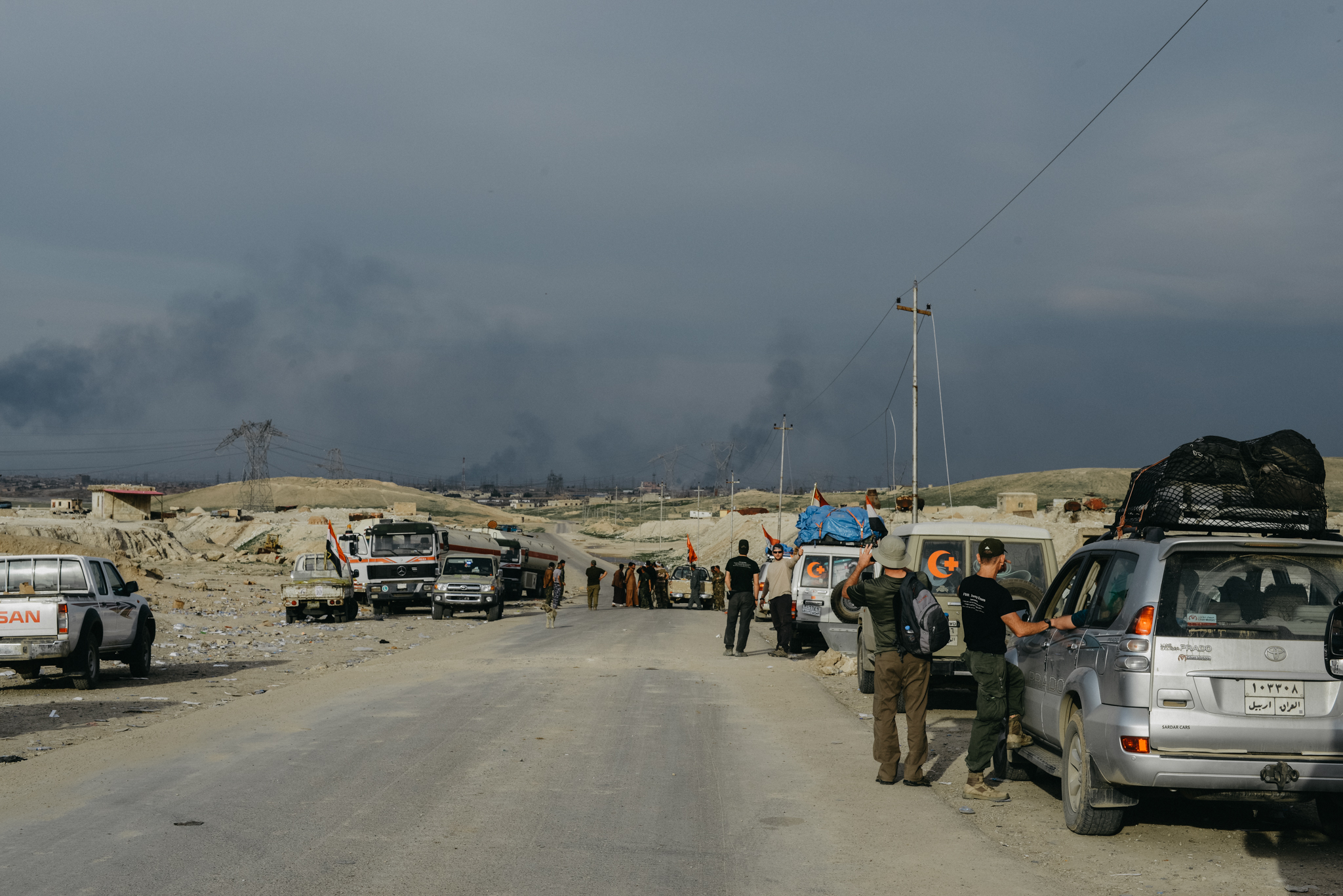 This was the last military checkpoint before entering Mosul from the east. This is the moment I realized I was in way over my head. 