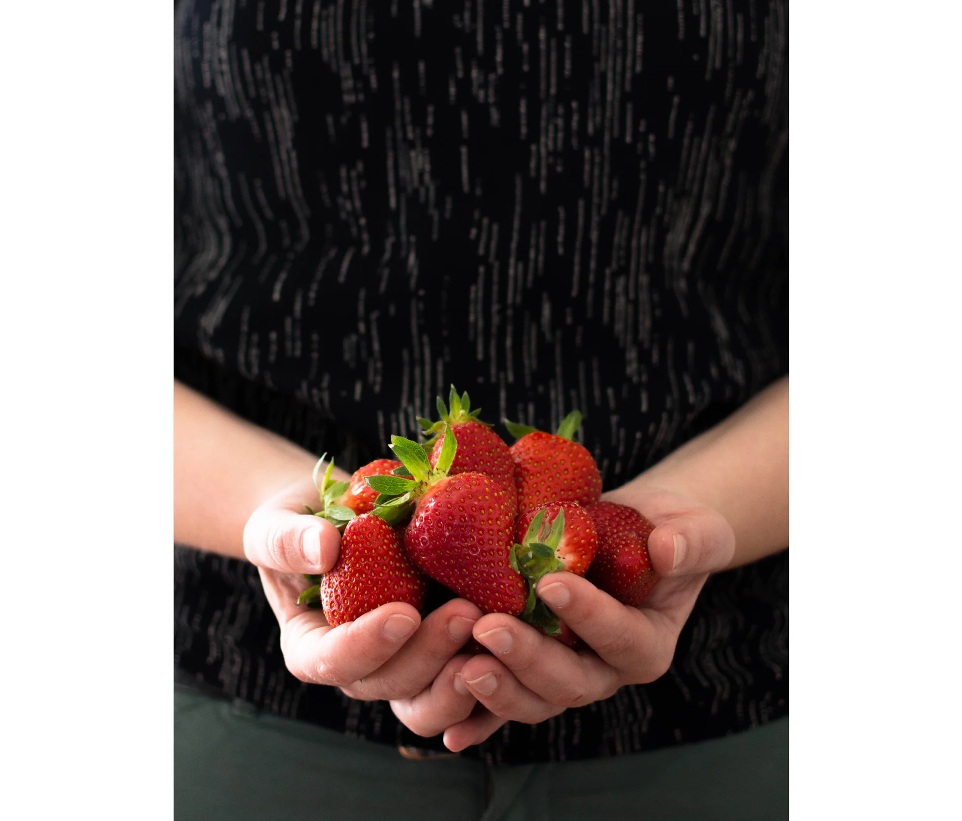 roasted strawberry & pistachio merveilleux