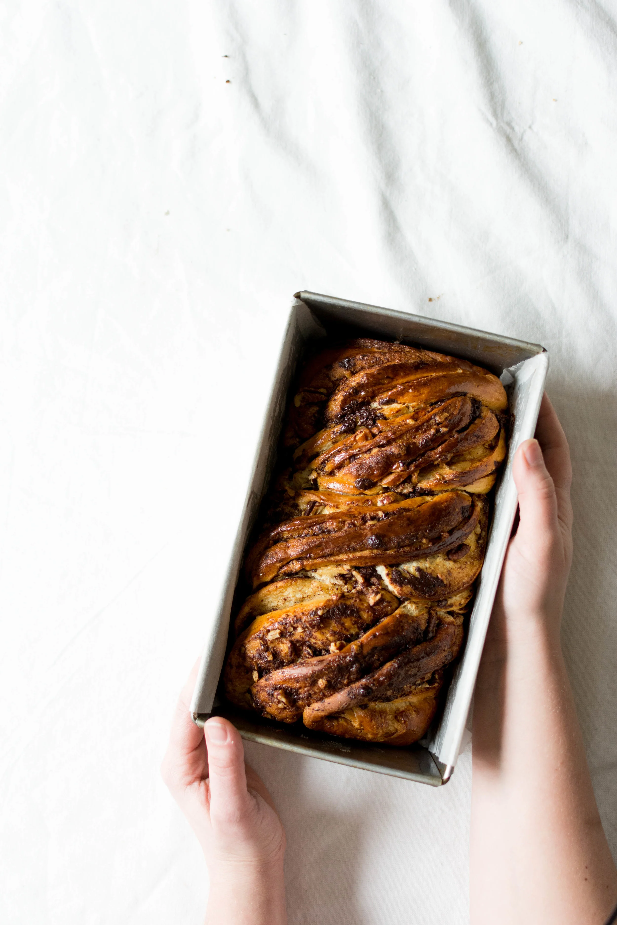 chocolate pecan babka