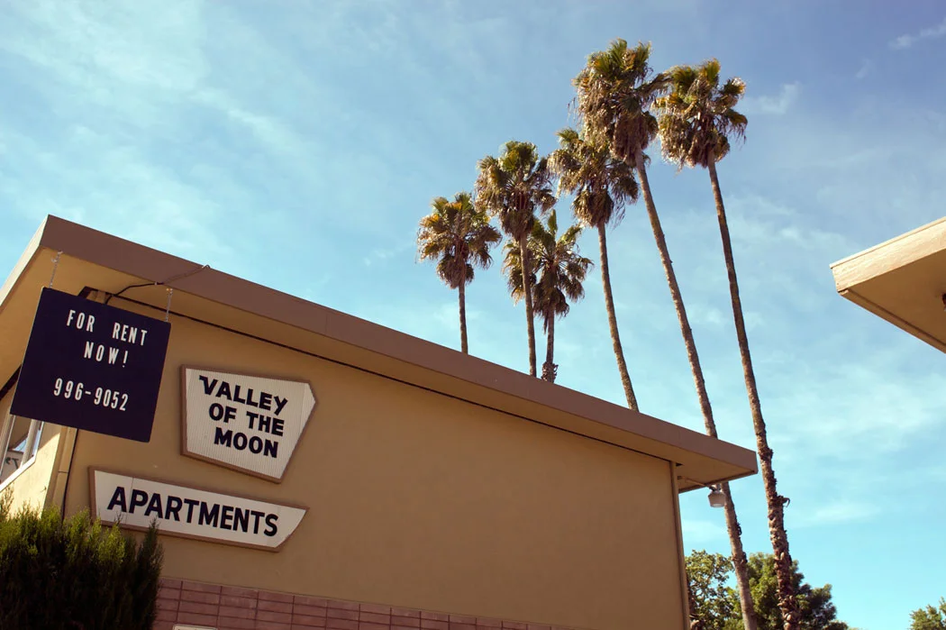 Valley of the Moon Apartments