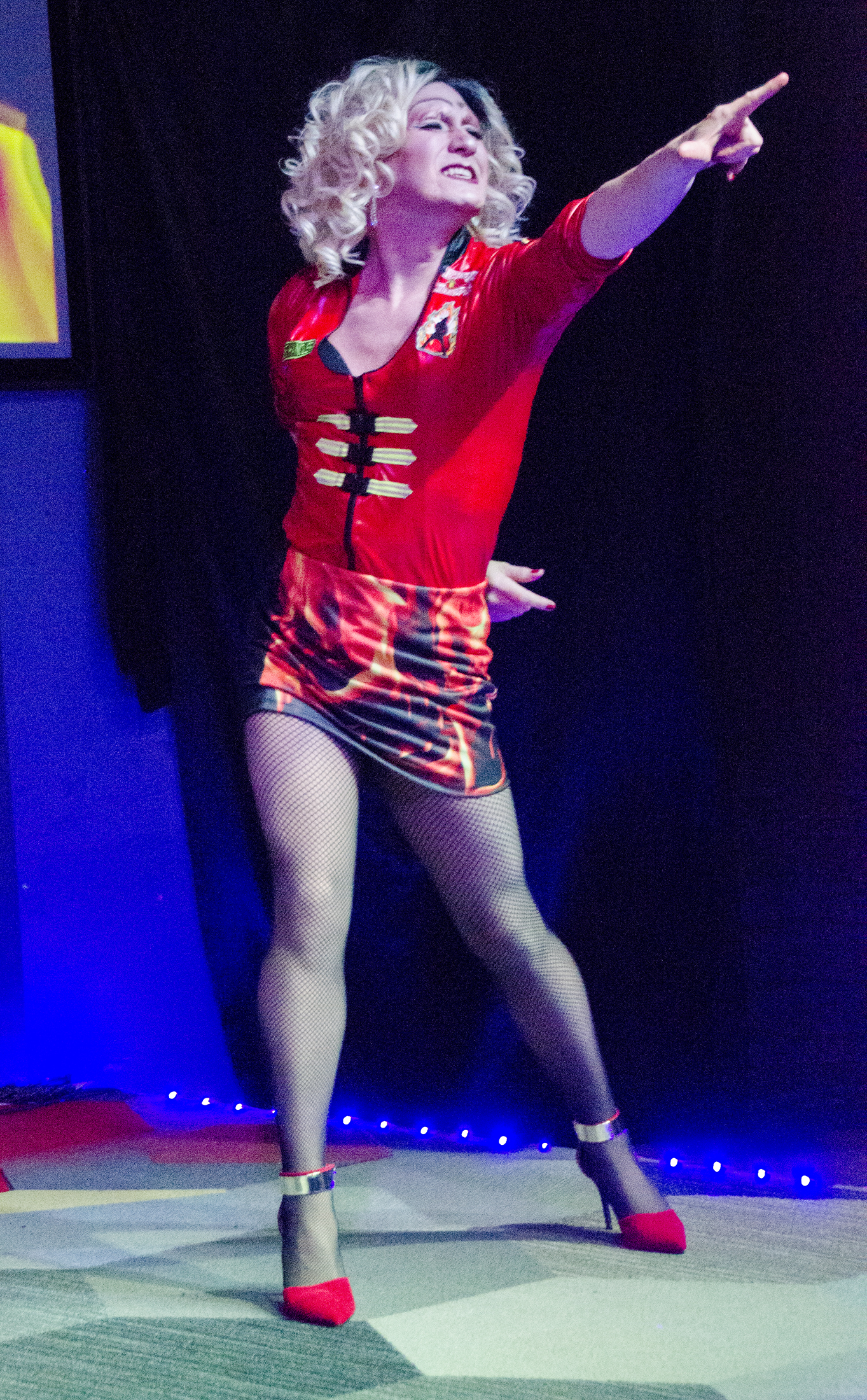 Emcee, Libba Rae Shun