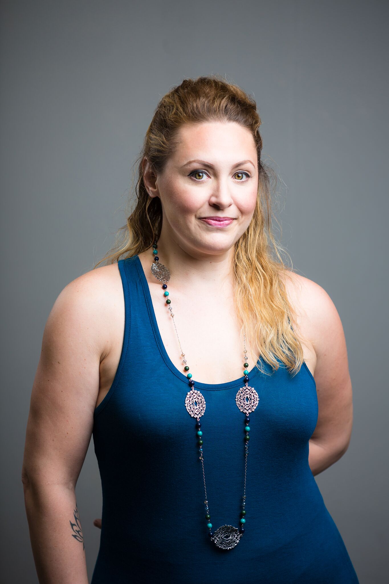 Mandy Applegate Bloom Mandy offered a burlesque performance featuring a body positivity, sexuality, and autonomy talkback at Hoechella Music Festival in August 2016, and was presented in an article and podcast with Auntie Bellum on Burlesque in August 2016. She also taught the Burlesque Beginners Dance Class Series at Tapp’s Arts Center in October 2016. Mandy was a singer and performer in the PALSS Torch Cabaret Benefit at CMFA October 2016 and was choreographer/movement coach for The Great American Trailer Park Christmas Musical at Trustus Theatre in December 2016. Her most outstanding performance though was the dual leading roles in (and choreographer for) Grey Gardens at Trustus, March 2017. Mandy also judged the annual Vista Queen Pageant at Trustus Theatre this year.