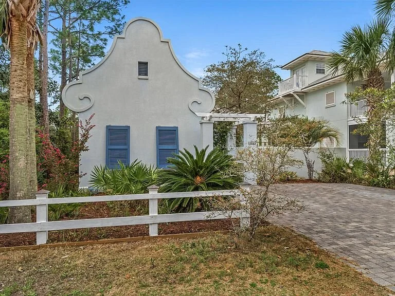 163 San JuanA home in Seagrove Beach reflecting a Dutch Colonial and Bermudian aesthetic
