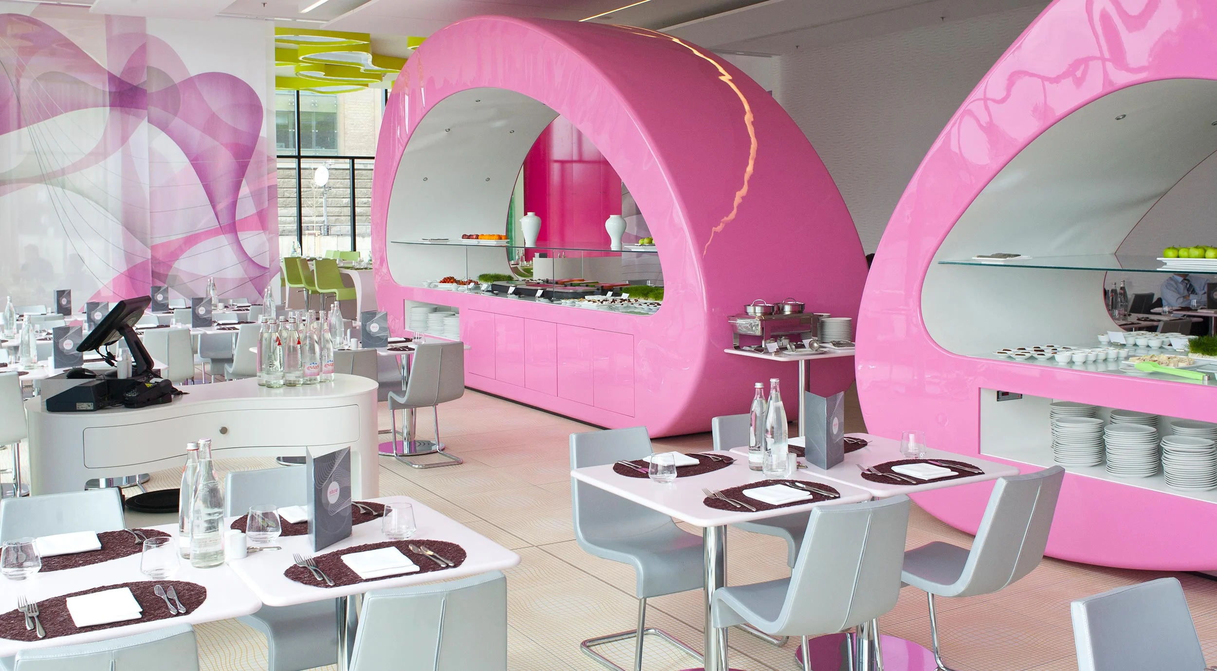 8 nhow Hotel Berlin Buffets im Restaurant.jpg