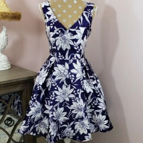 Flipping the ModCloth Liza Luxe Fit and Flare Dress with Pockets 