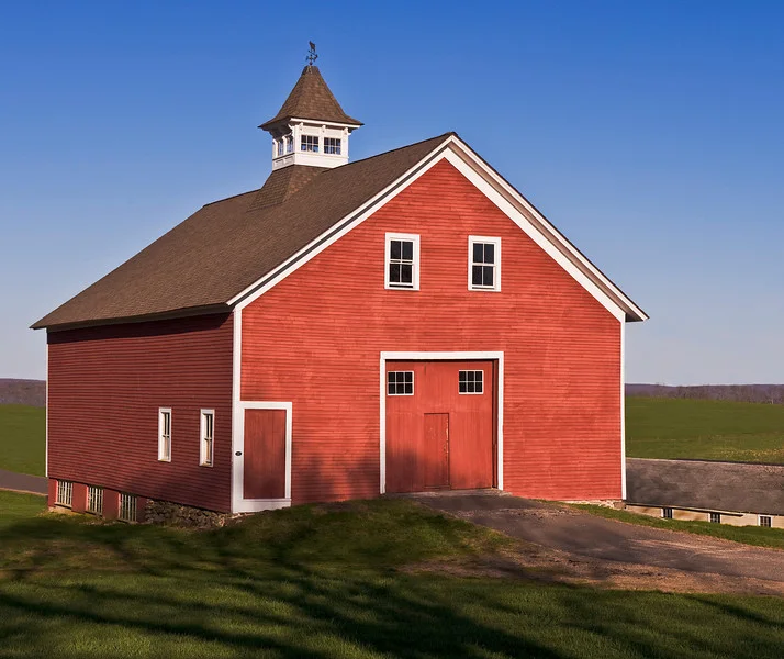 UConnBarn_Master_SMa6599-L.jpg