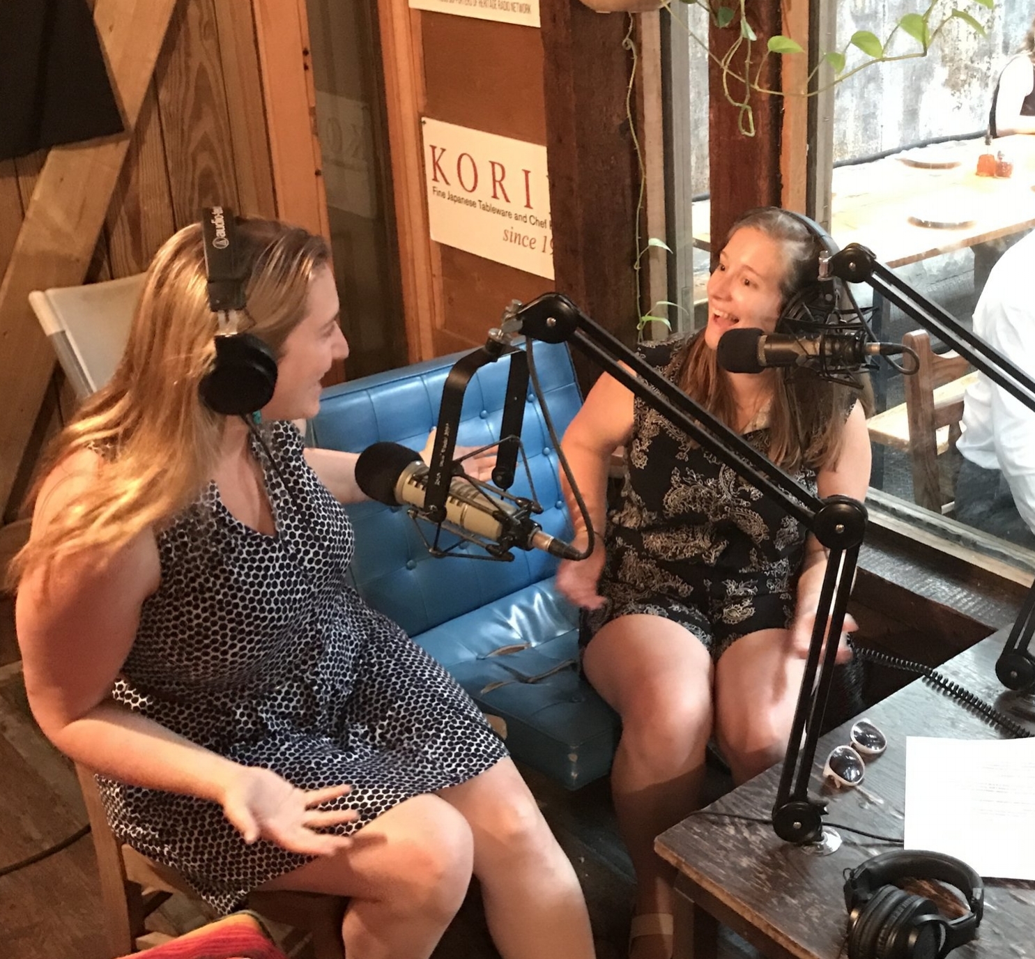 FOOD RADIO ROCKS!