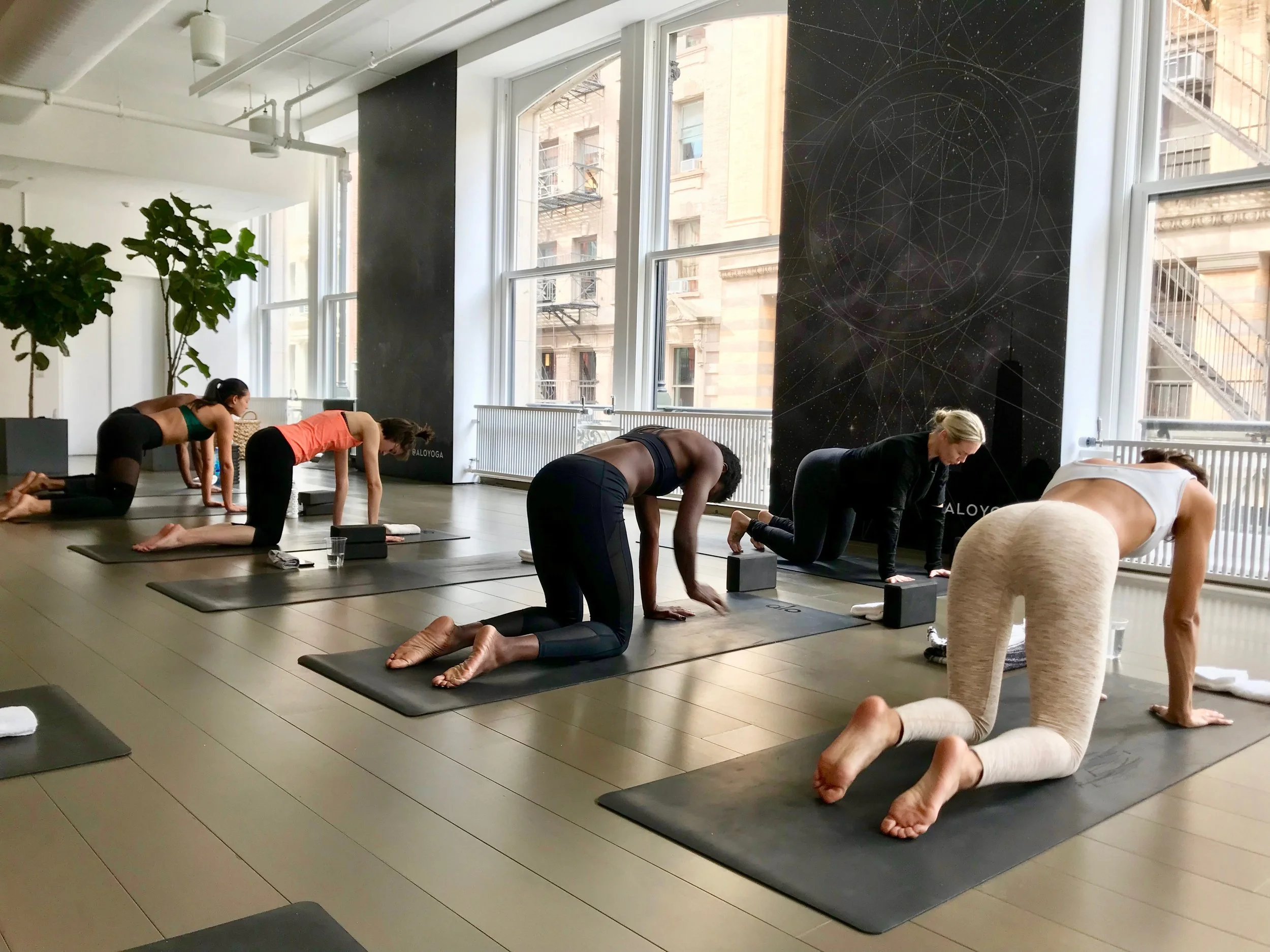 隱藏在 Alo Yoga 紐約旗艦店的超讚私密瑜伽教室