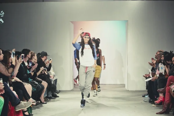 TDGxNOLAFW17.jpg