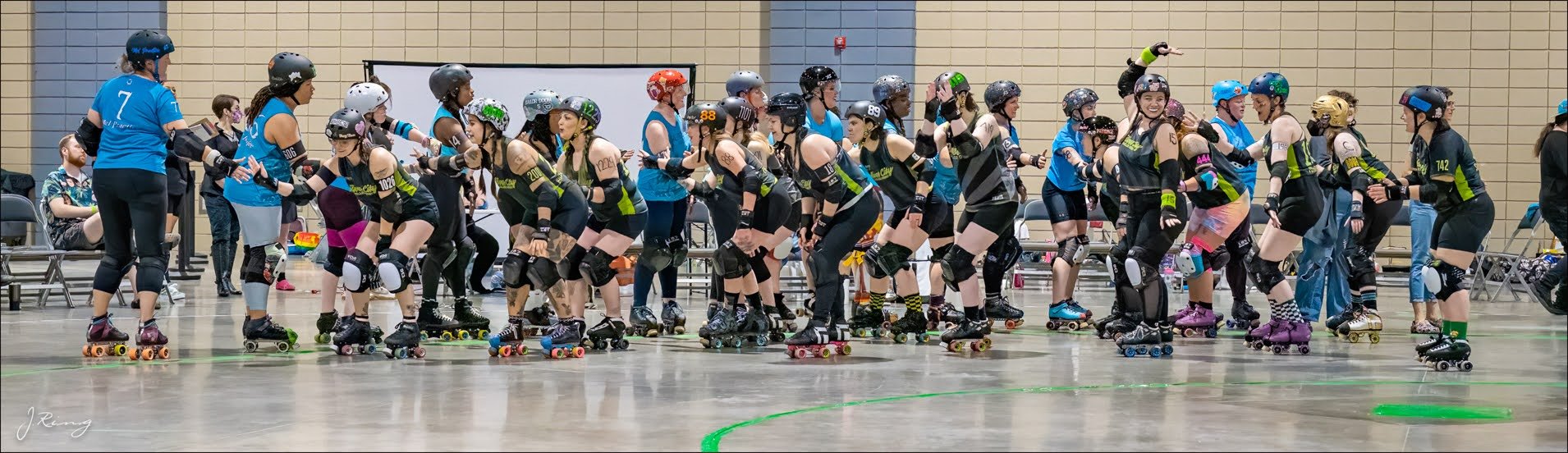 Roller Derby-8370-Editcopy.jpg