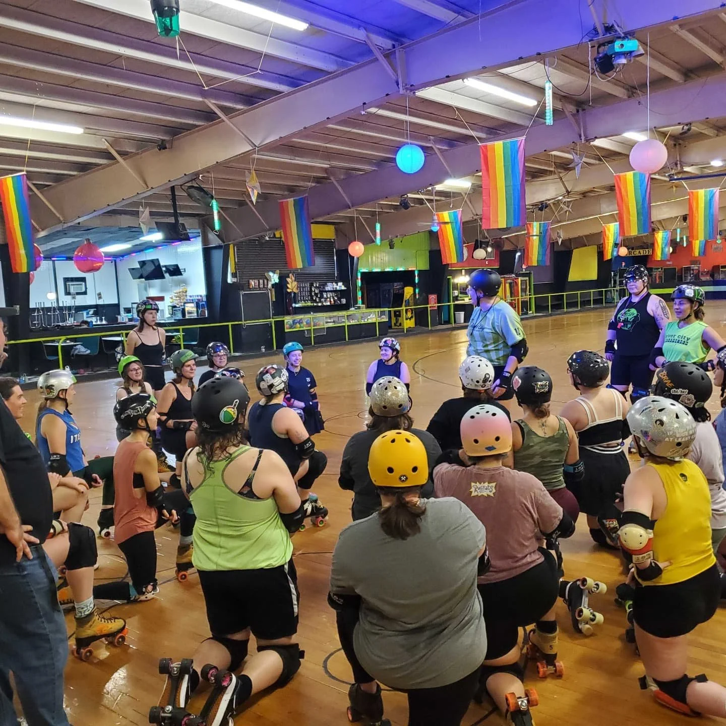 🎒 It's back-to-school week in RVA, so we thought we'd share some pics from our recent incoming class of rookies at RCRD! We're so excited to welcome new skaters (and future refs, NSOs, and volunteers!) to the league. 🥳

🛼 Our Summer/Fall 2025 Coho