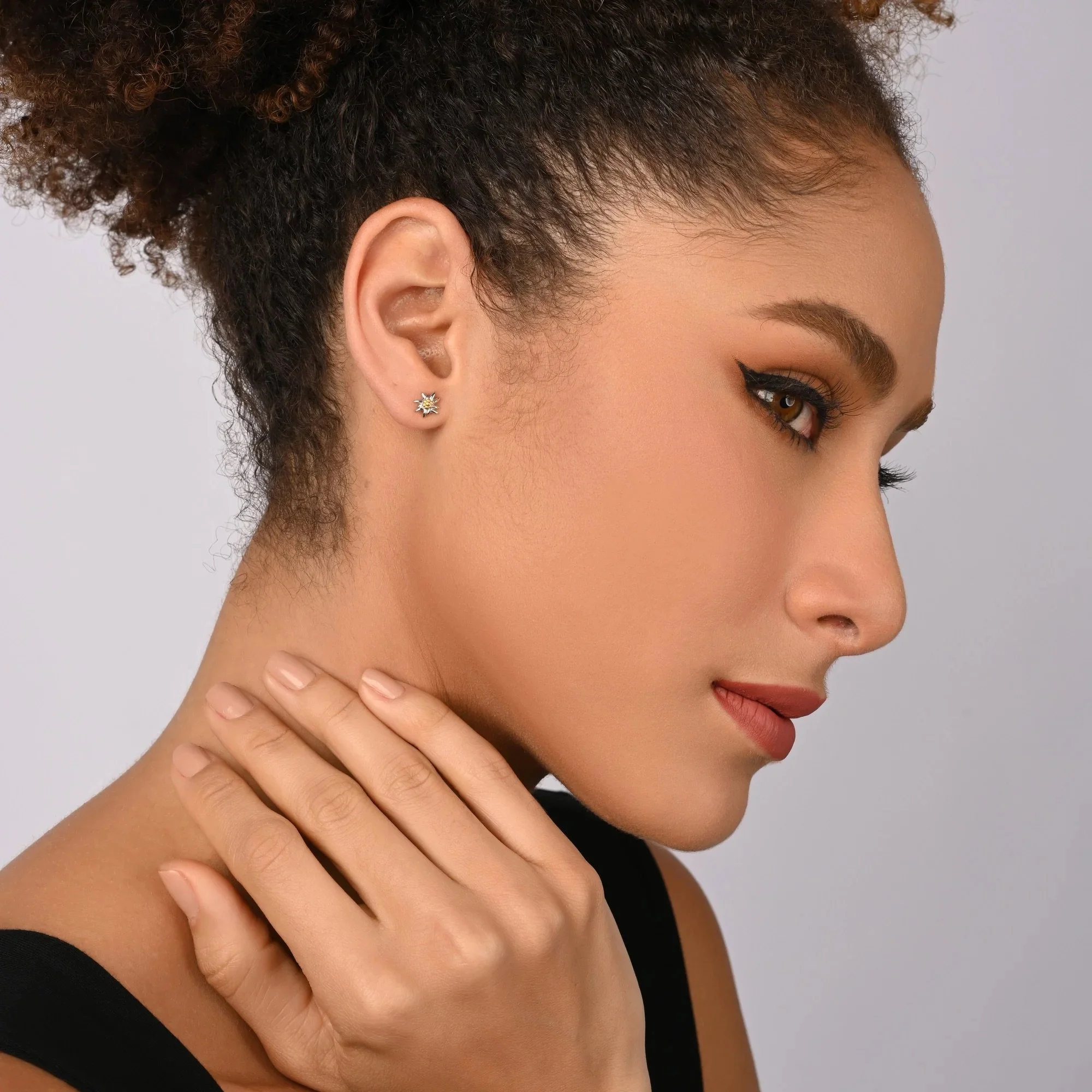 Edelweiss stud earrings XS.jpeg