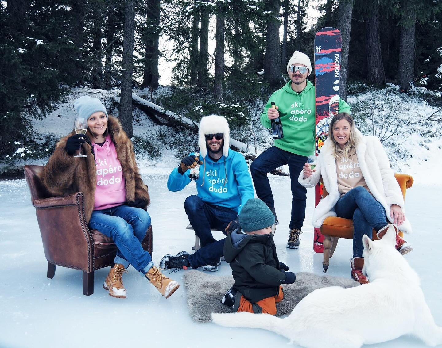 Are you ready for apr&egrave;s???
.
.
.
#skihoodies #apr&egrave;s #apresski