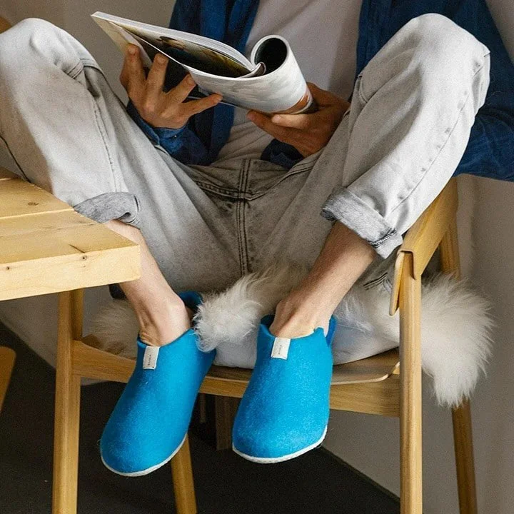 *Most comfortable slippers ever!* New styles, colors and sizes back in stock!
.
.
.
#baabuk #slippers #woolslippers #bestslippers