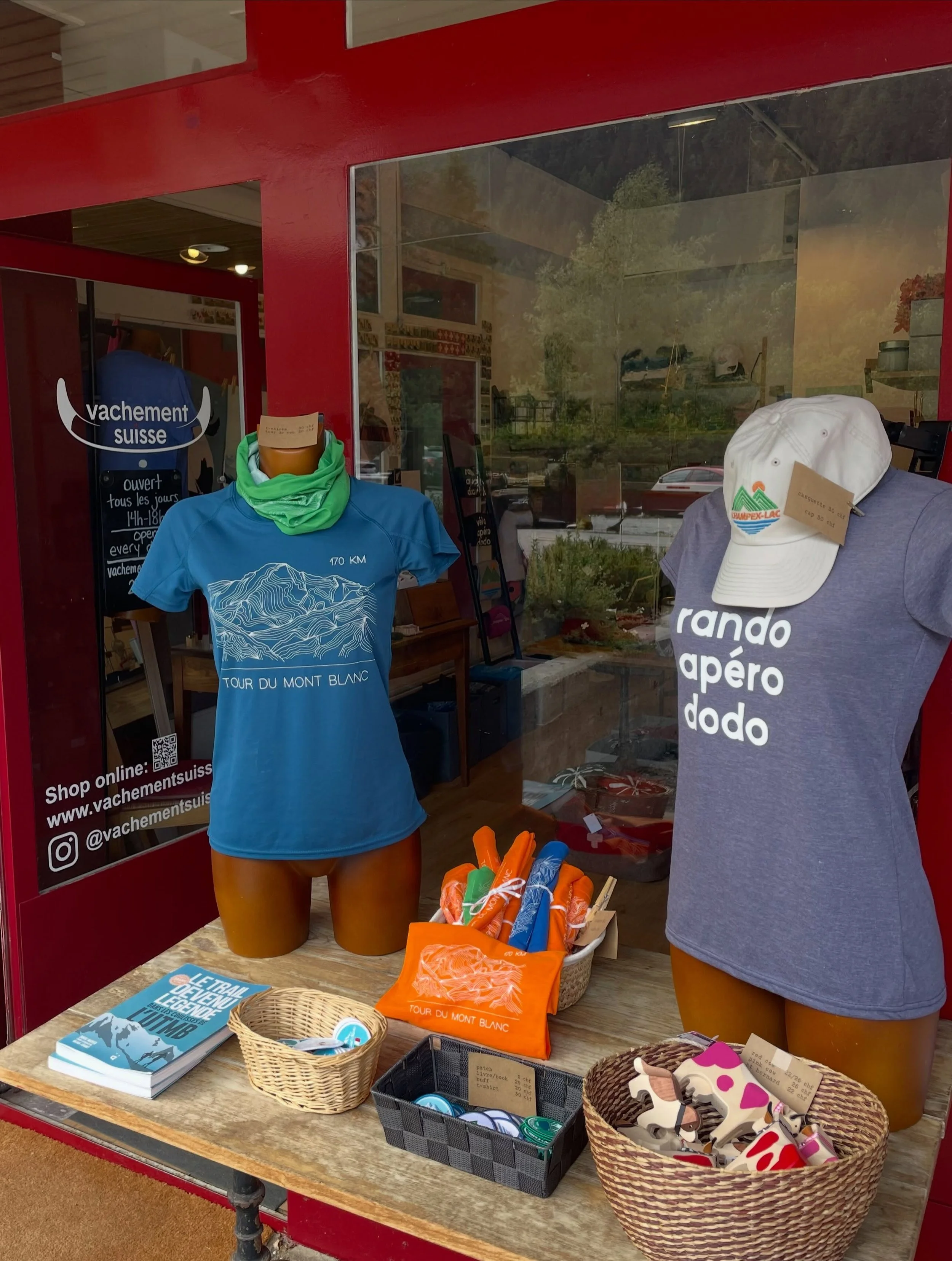 ⛰️Open all weekend for the UTMB races!🏃&zwj;♀️🏃&zwj;♂️
.
.
.
#champexlac #utmb