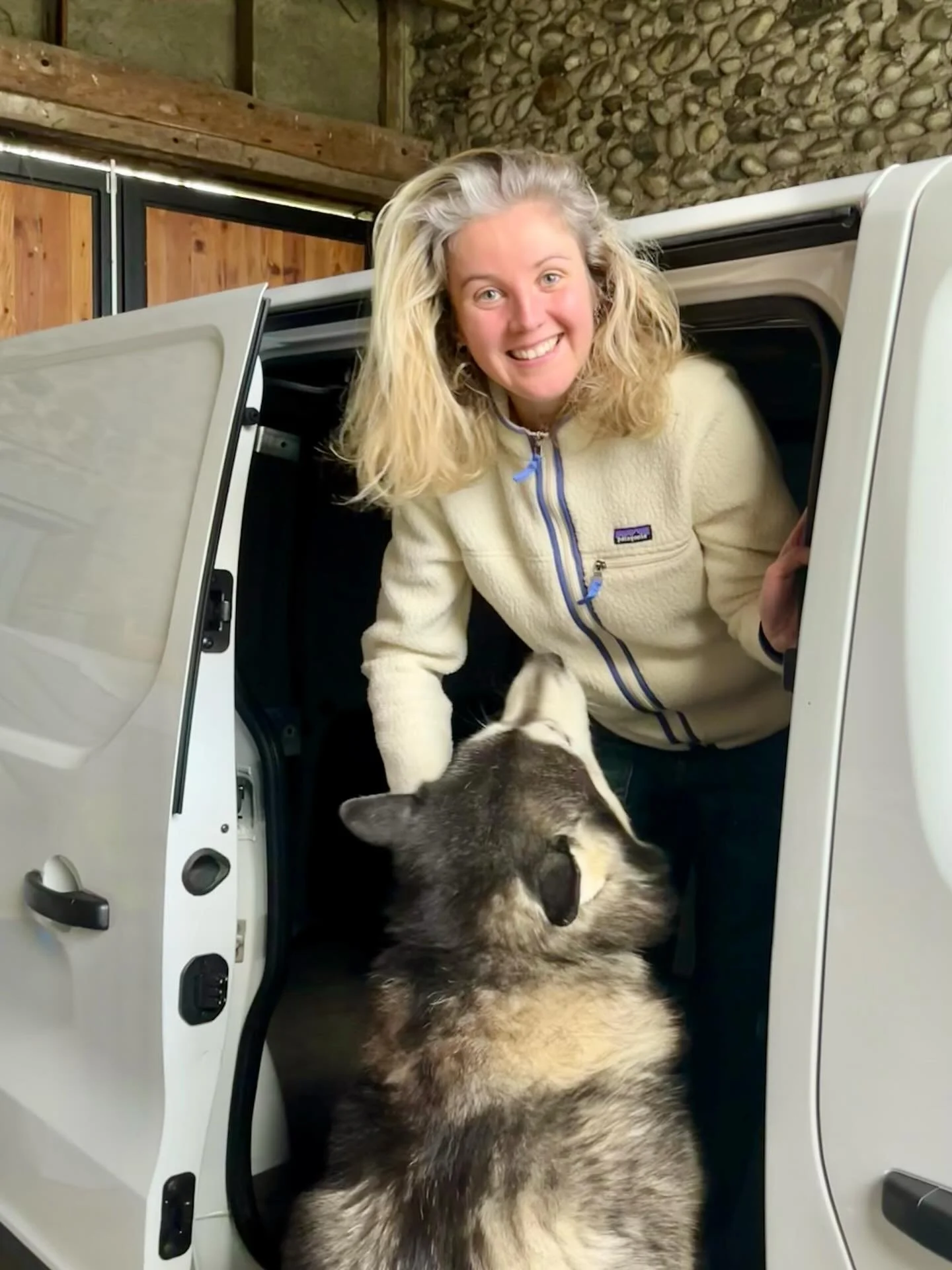 Thank you so much for your messages, calls, and kind thoughts!
I received a wonderful gift&mdash;no, it wasn&rsquo;t the wolf 🐺🎂🍾

***
Merci beaucoup pour vos messages, appels et attentions !
J&rsquo;ai eu un tr&egrave;s beau cadeau, non ce n&rsqu