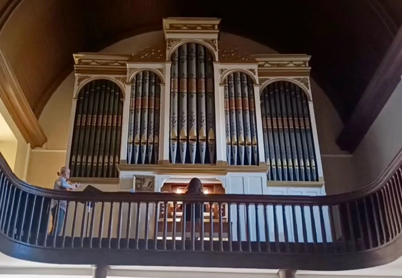 Matin&eacute;e de r&eacute;p&eacute;tition pour notre nouveau programme mandoline &amp; orgue avec @aureliesamani 
A d&eacute;couvrir cet &eacute;t&eacute; !

Merci &agrave; l&rsquo;association des amis de l&rsquo;orgue de S&eacute;m&eacute;ac pour l