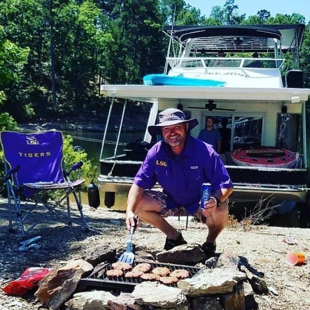 From all of the Hog fans here at Wake Zone, we'd like to wish all of our LSU fans good luck tonight and GEAUX TIGERS!! #SEC #wakezonehouseboats #lakeouachita #arkansas