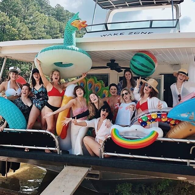 It's time to plan the next Girl's Trip!  Round up the crew and call us today for your next gal pal getaway! #wakezonehouseboats #lakeouachita #arkansas #galpals #summer2020