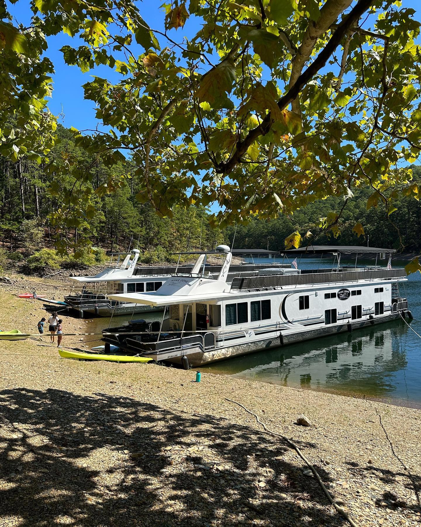 Fall houseboating season has finally arrived!  #LakeOuachita #Arkansas #fallingforfall