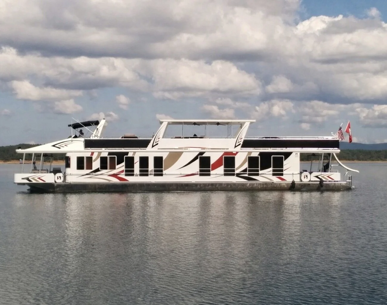 Mary Ann Houseboat