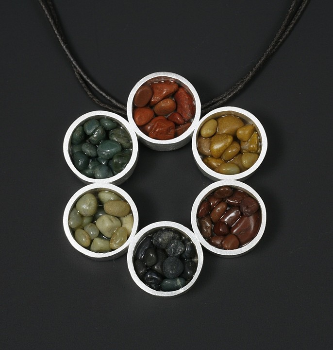 rock floret pendant 