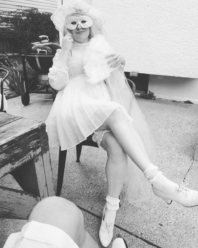 At Polo En Blanc in August 2017 in vintage dress and bloomers, plus vintage hat & shoes from the Golden Pearl Vintage