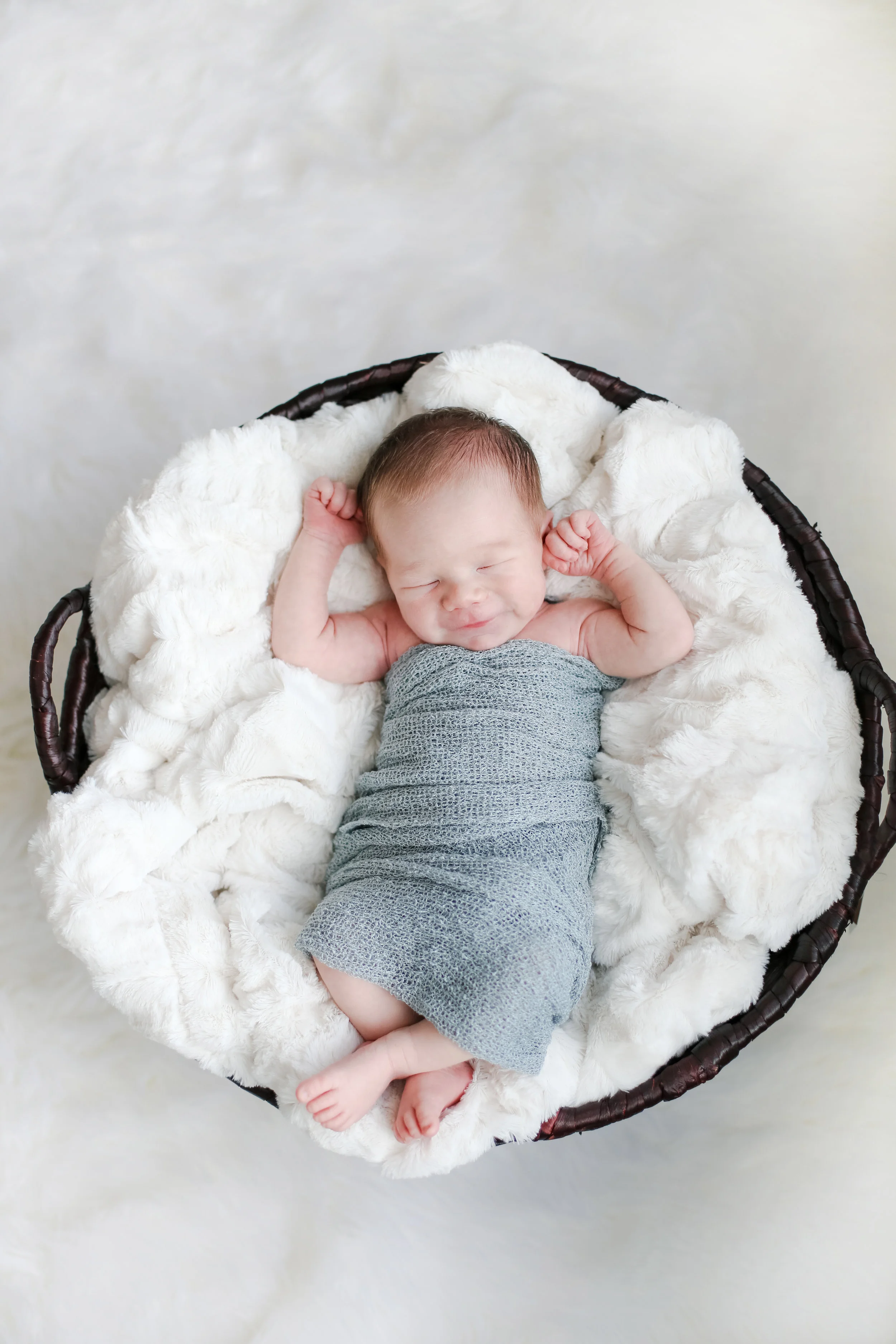 Zahorak_2016_NewbornSession_Gavin-35b.jpg