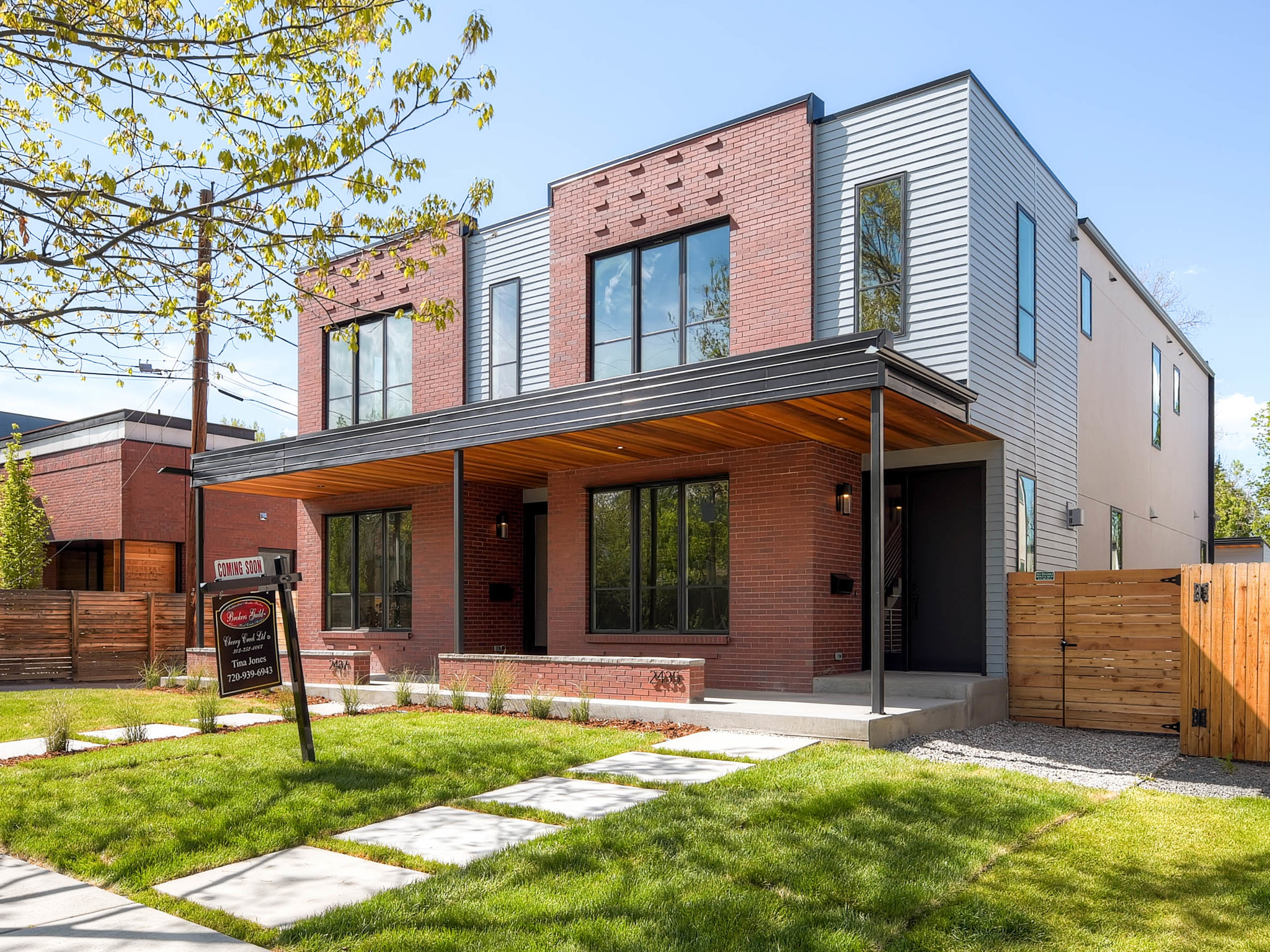 2435 West 36th Avenue-MLS_Size-002-1-Exterior Front-2048x1536-72dpi.jpg