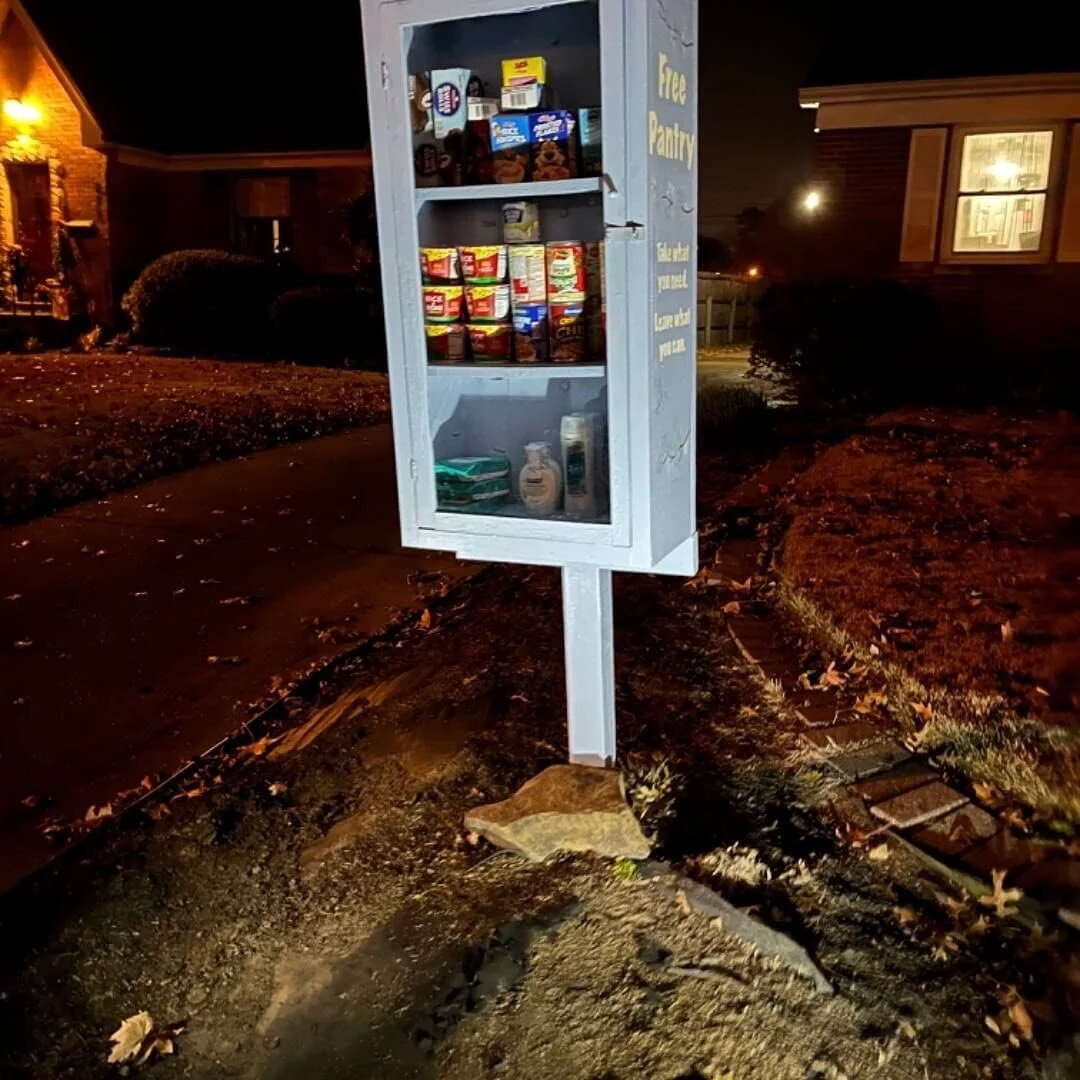 Posted @withregram &bull; @villadrivefreepantry We keep the pantry lit at night so that people who dont feel comfortable stopping by in the daytime can come by at night and get what they need.  #fightfoodinsecurity #littlefreepantry #neighborshelping