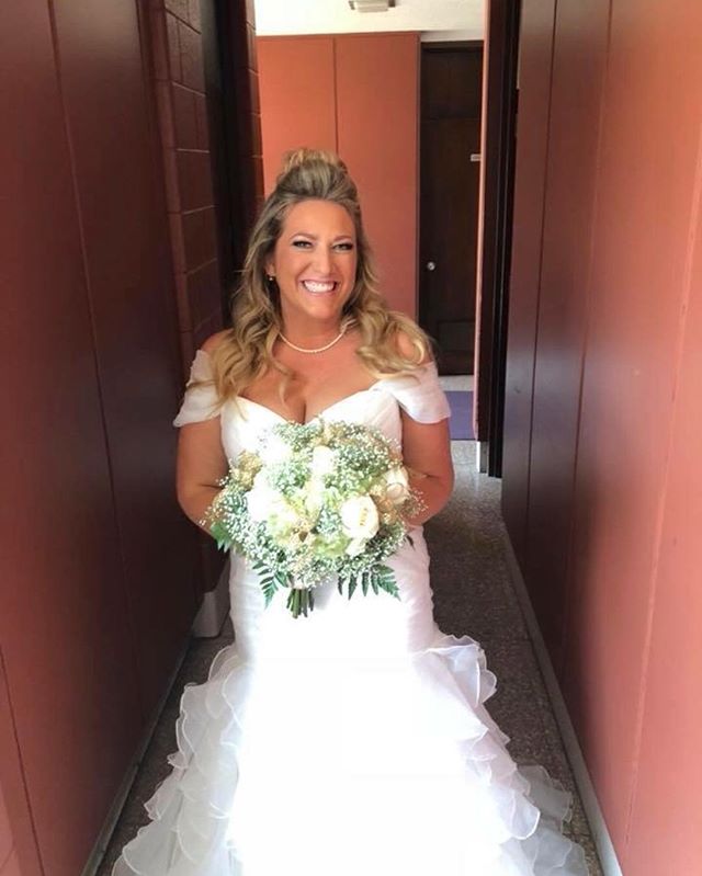 Raw Footage of this beautiful bride ... sprayed by 💁🏻&zwj;♀️!!! #tanbodysunlesspros