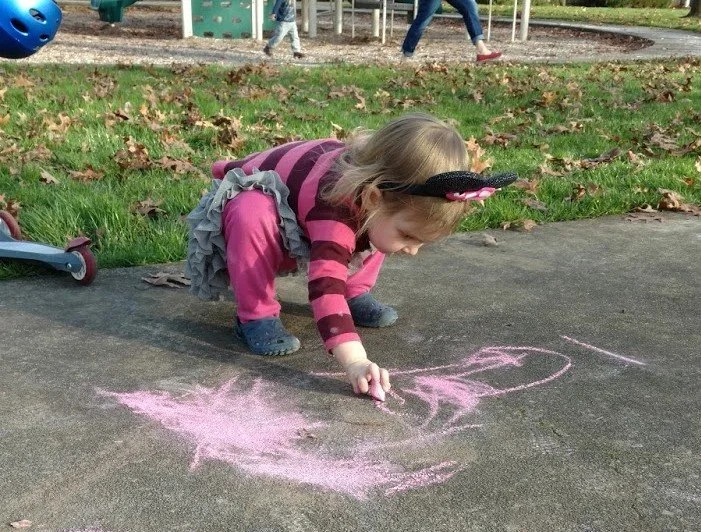 evie chalk.jpg