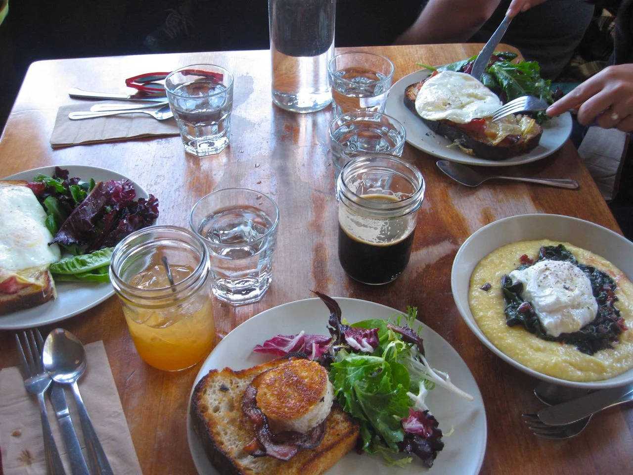 Brunch Village Sunday