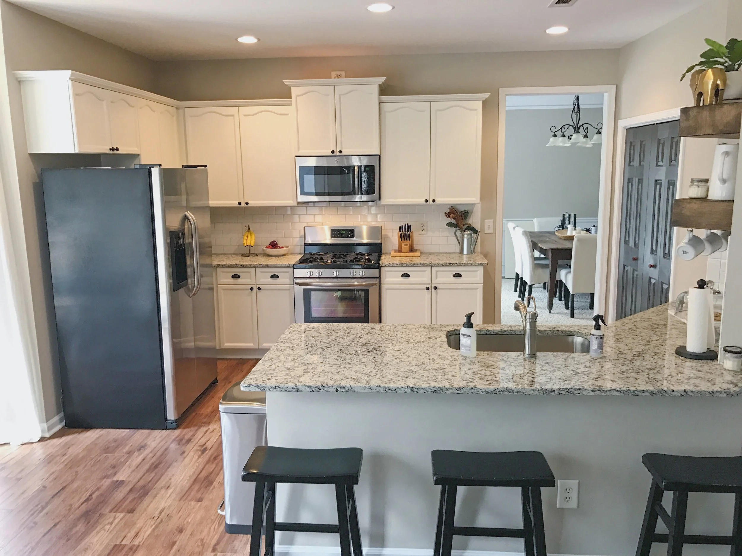 New White Kitchen Cabinets