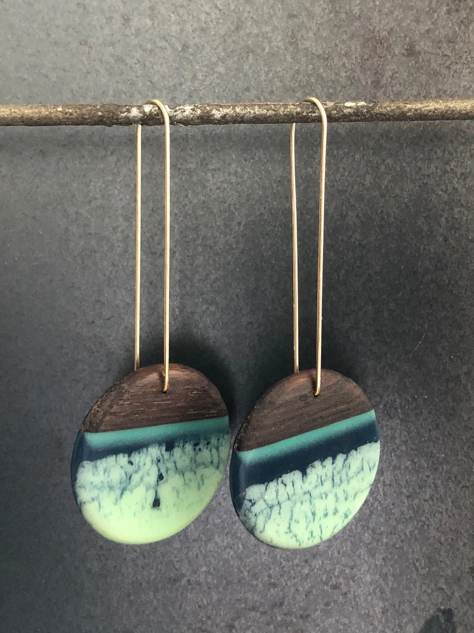 long rounder blue teal speckled.jpeg