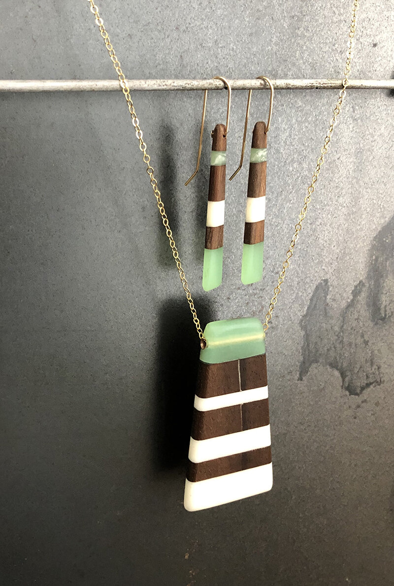 EW - Tail pendant set.jpg