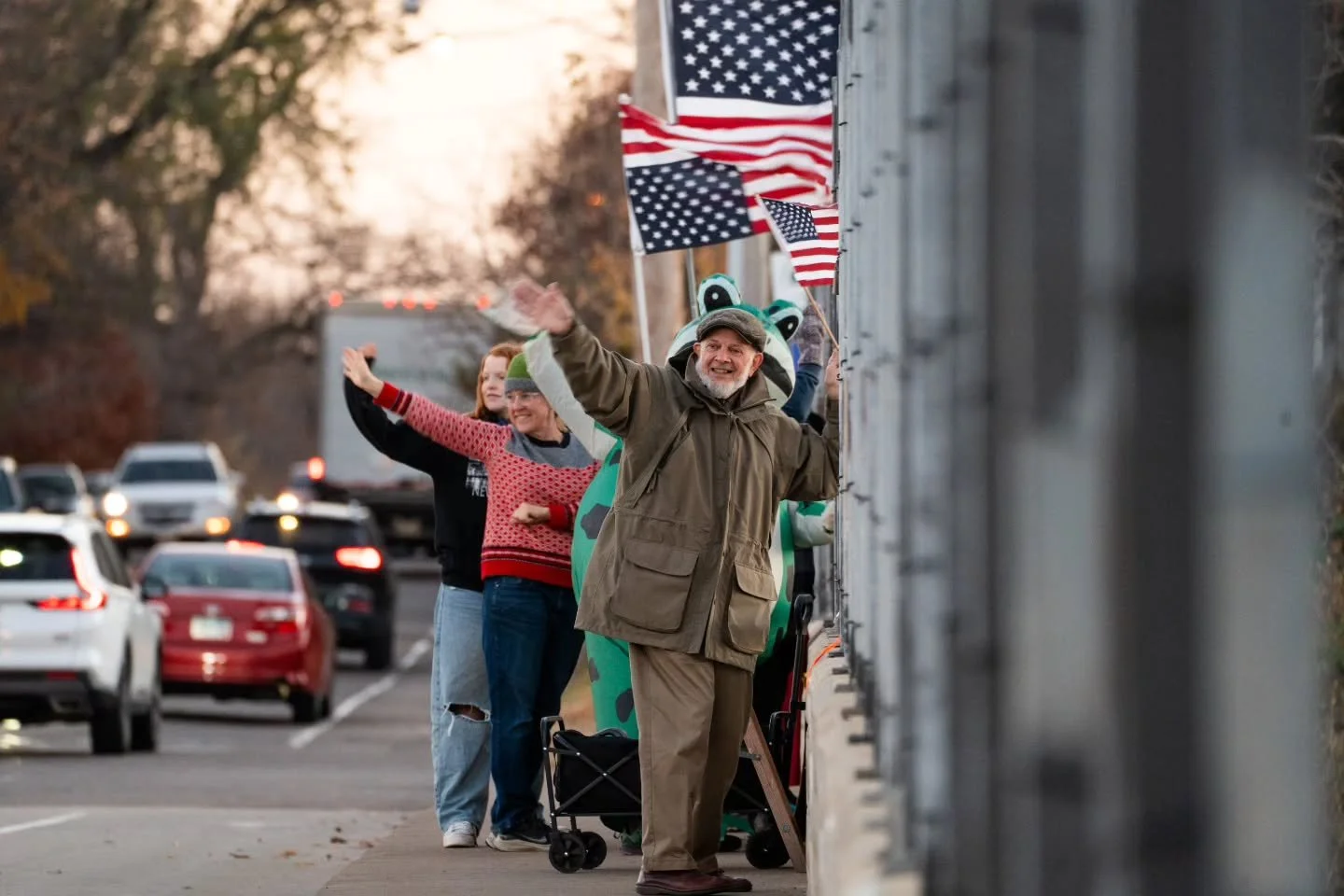 Every Thursday on several Highway 94 overpasses in St Paul, concerned Twin Cities community members and neighbors gather with signs calling attention to human rights issues, opposing Trump, denouncing ICE, and showing solidarity with Palestine. They 