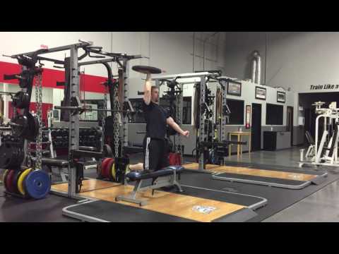 Kneeling 'Pizza Plate' Press
