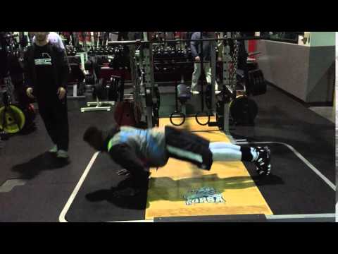 NFL Training: Explosive Hand Clap Pushups
