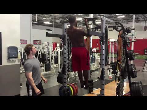 Dorsiflex Weighted Pull-Ups with Plate