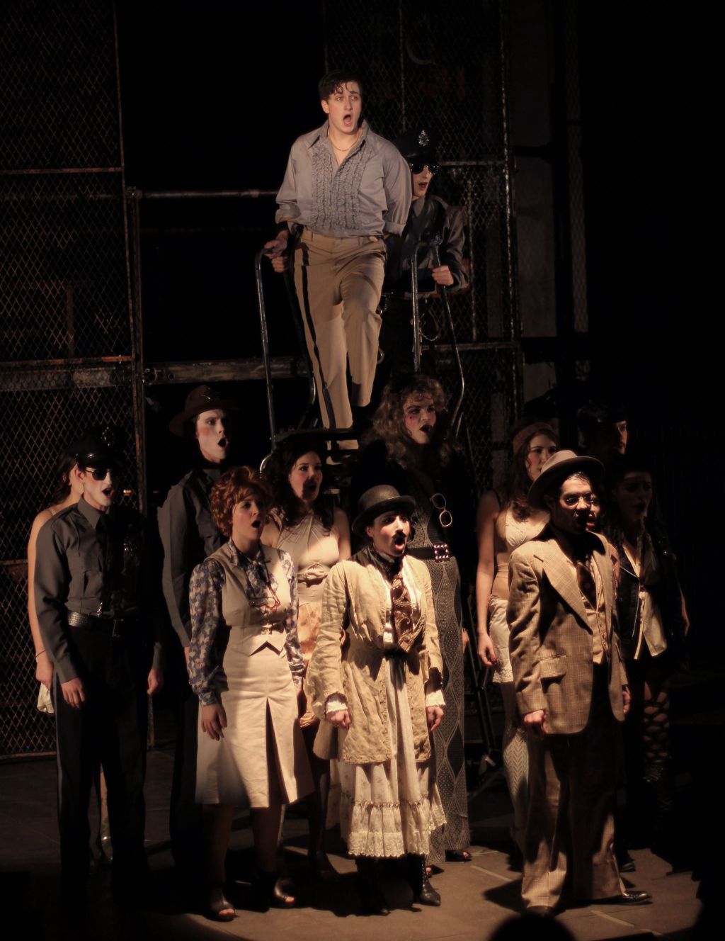  Macheath and Ensemble 