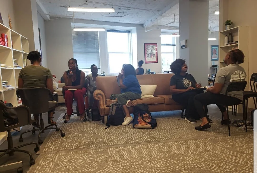 Workshop with the 2019 cohort of Digital Undivided ’s incubator program on Commitment vs. Attachment: How to Hold Tightly to Your Vision