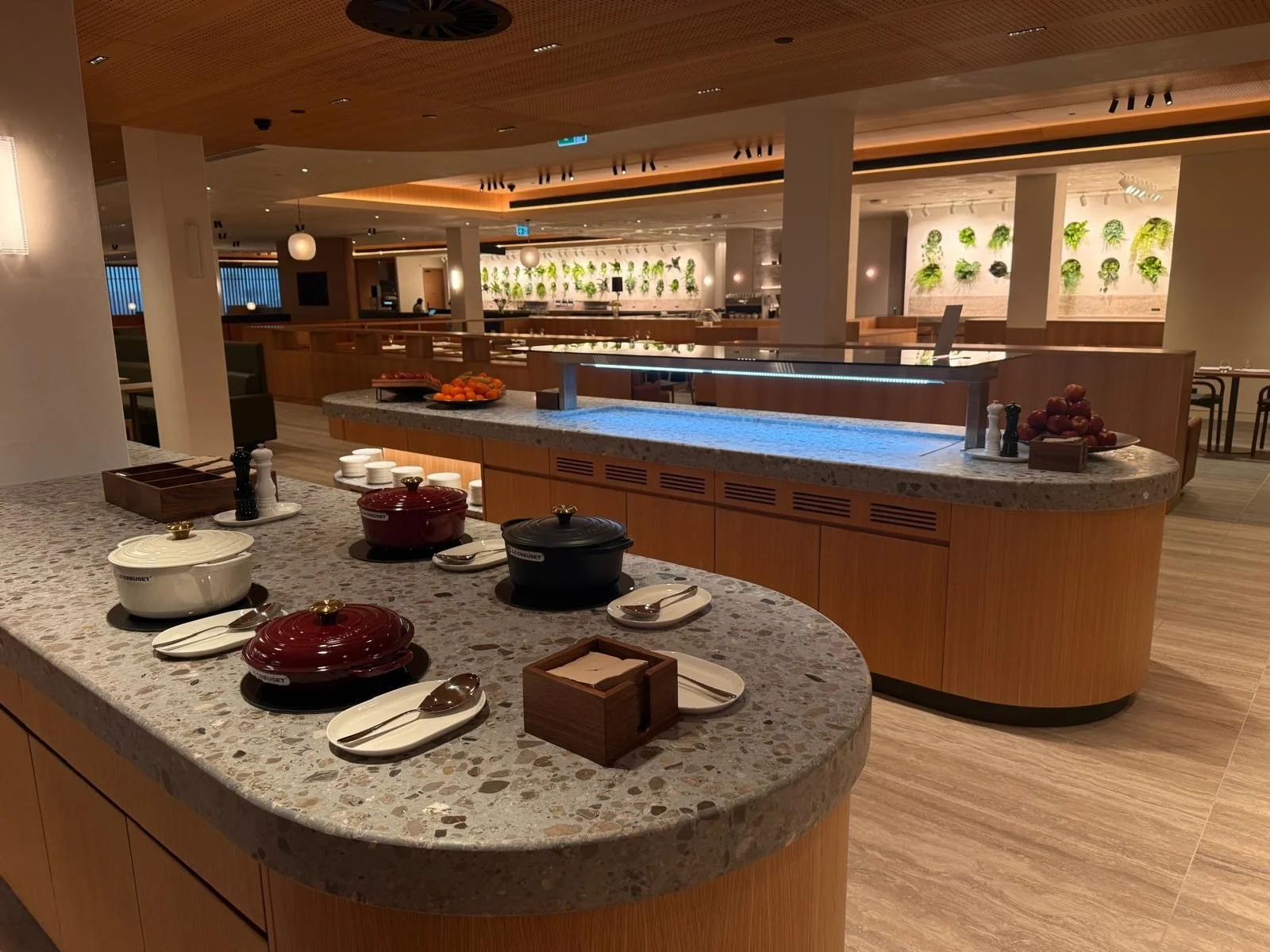 Qantas Lounge, Auckland International Airport