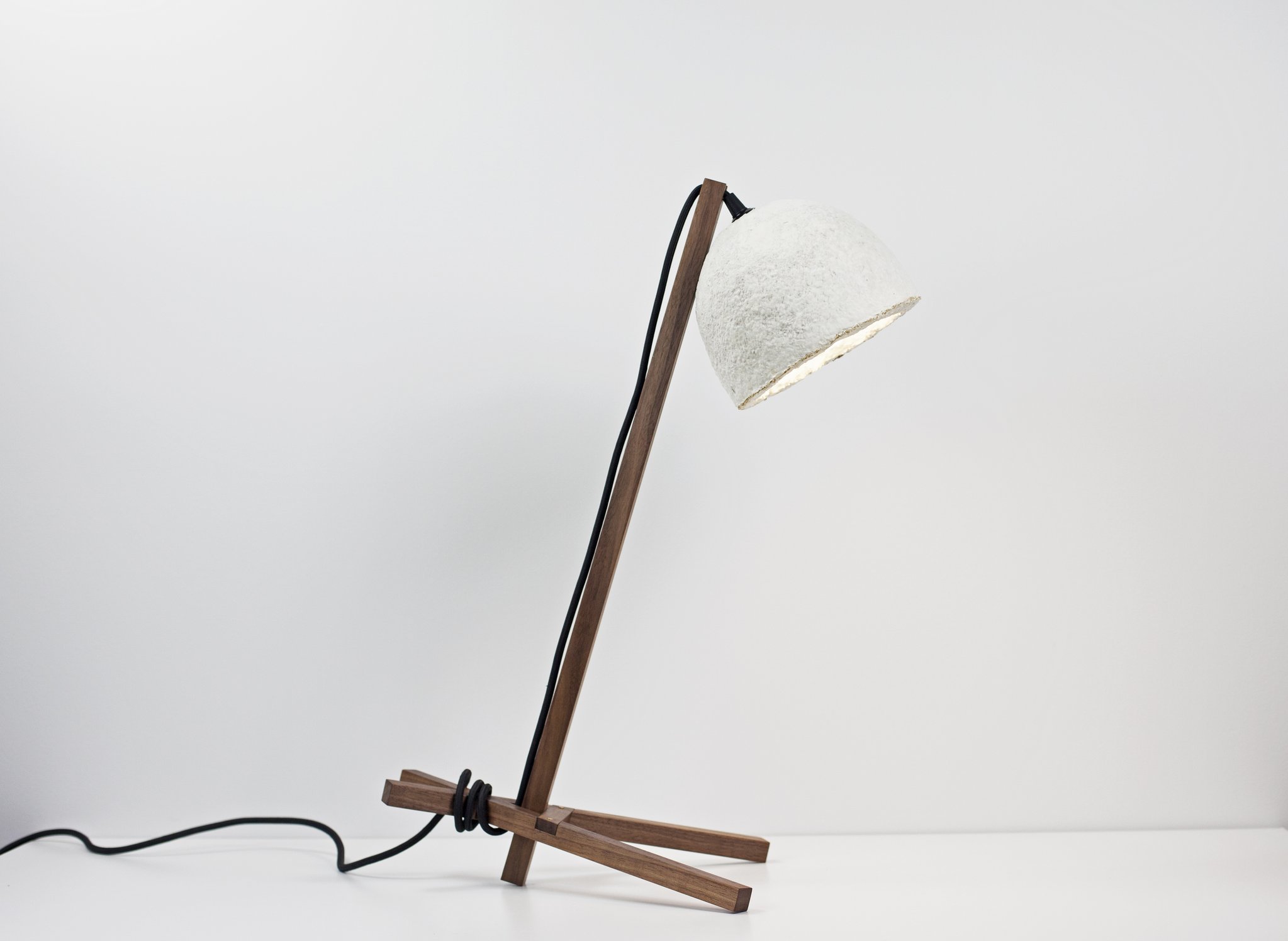 GROW lamp table lamp source: flowandchaos.com