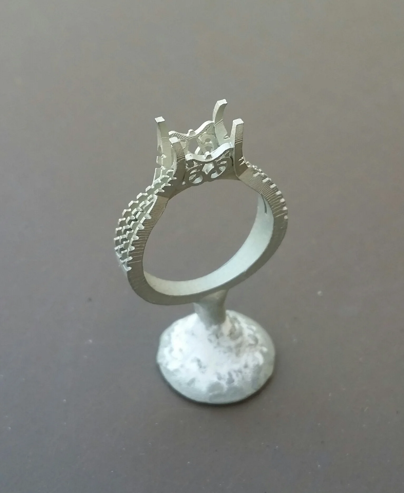 14k rough casting, pre setting
