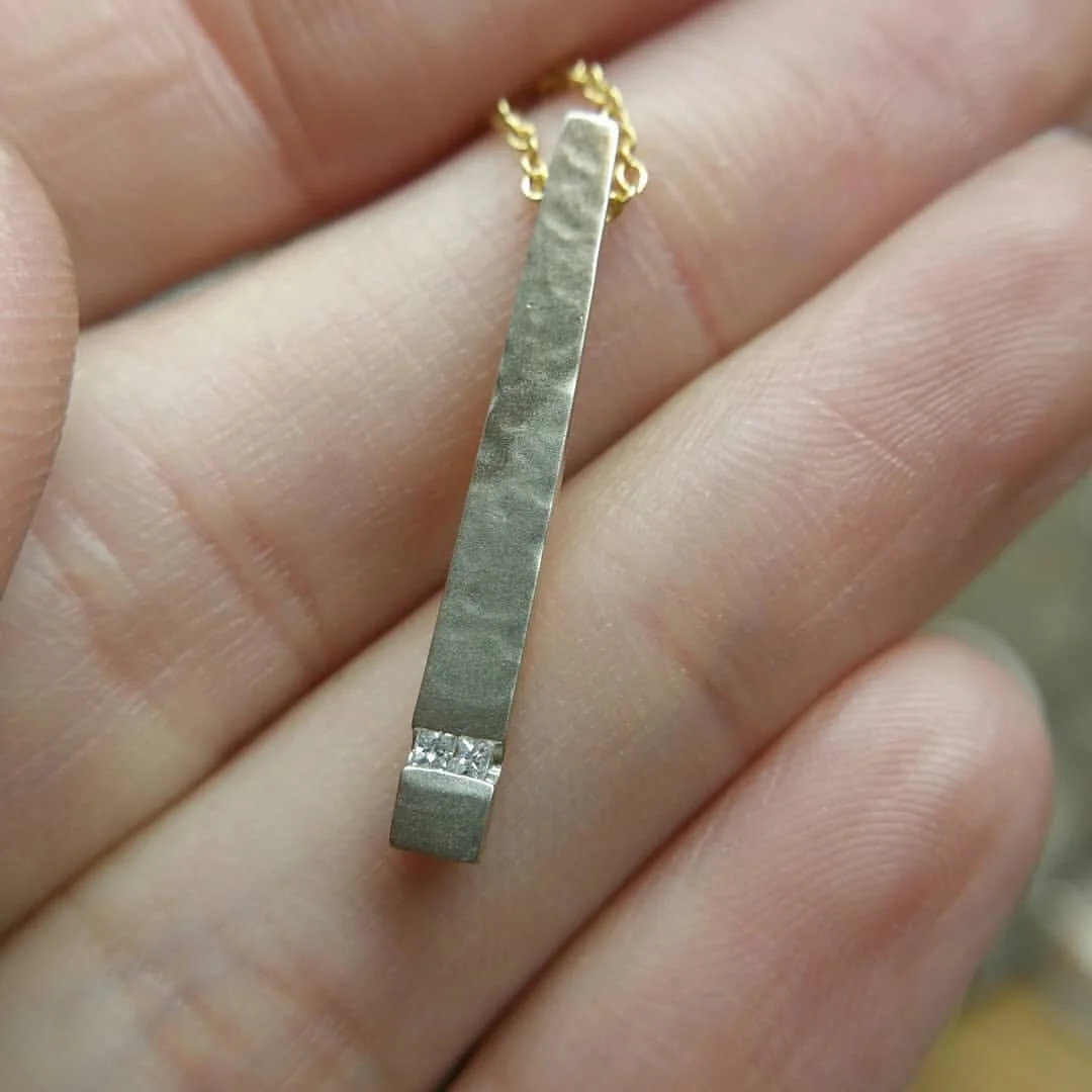 18k diamond two sided pendant