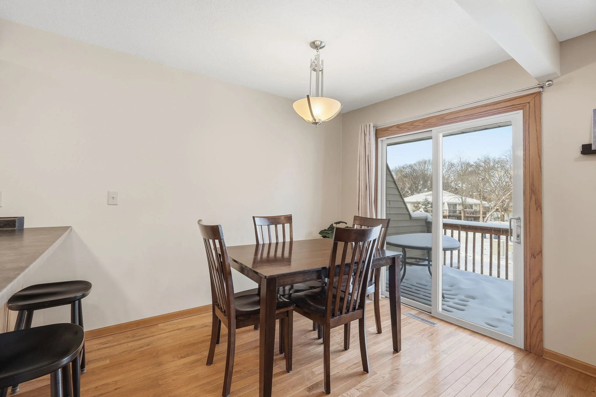 19-web-or-mls-1650 Hickory Hill Dr-19.jpg