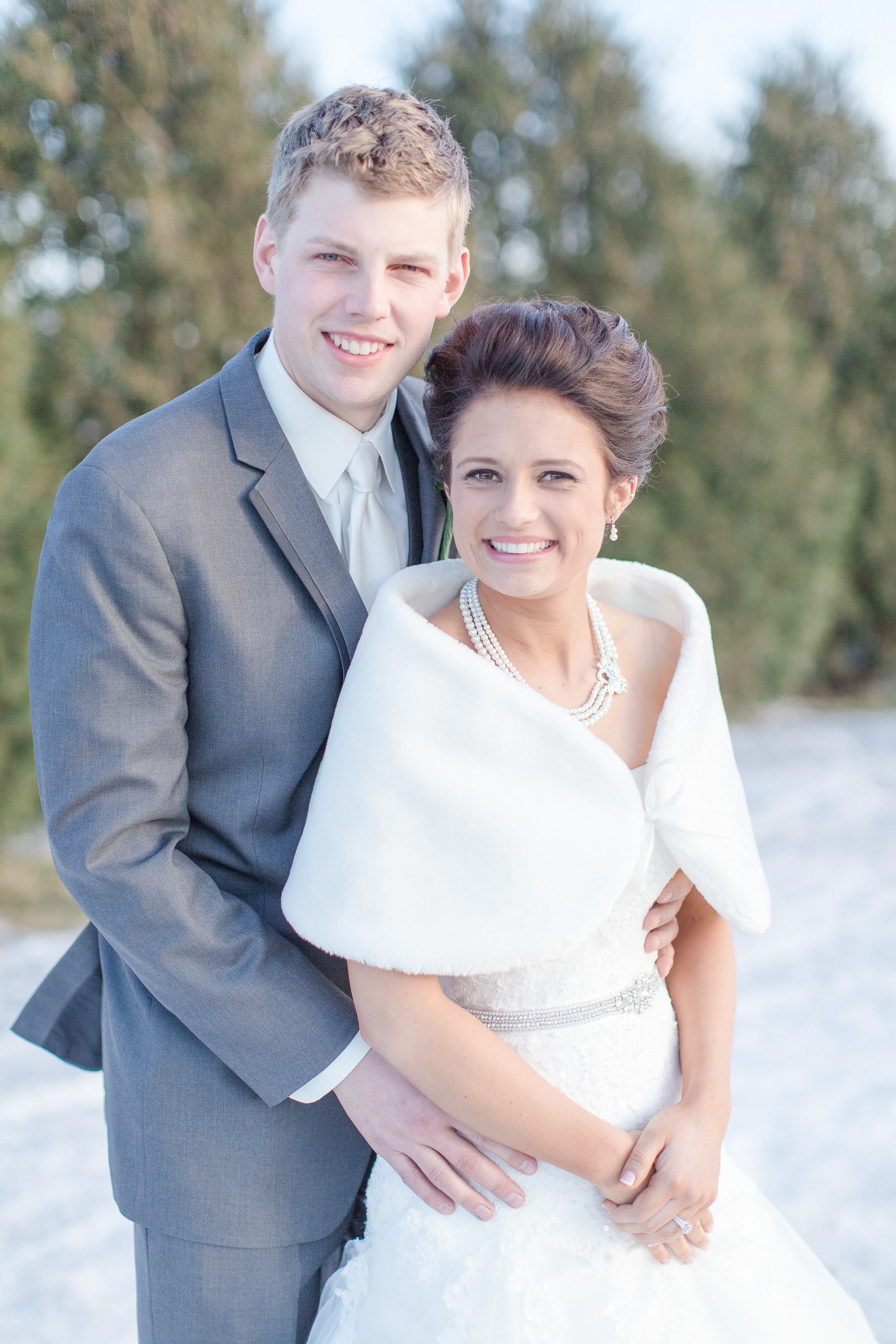 #brideandgroom #mnwedding #winterwedding #mnwedding