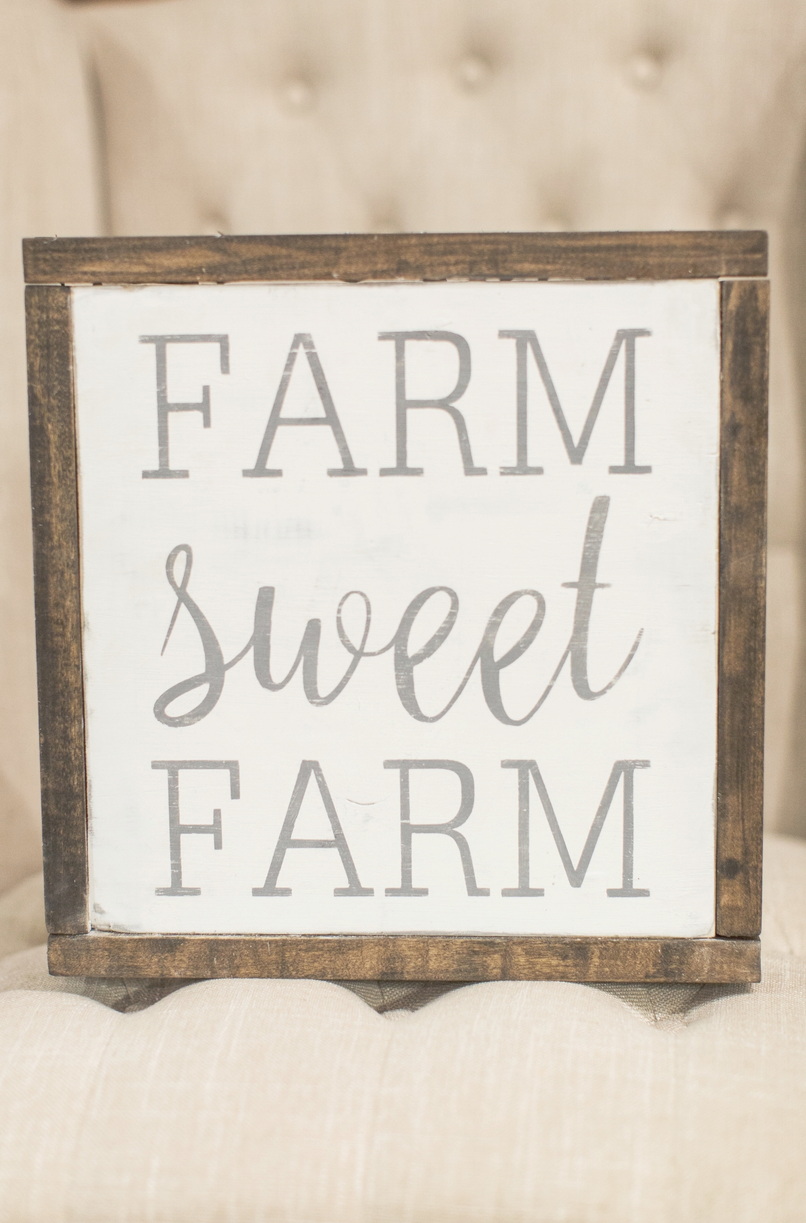 fall decor | farm sweet farm | handmade sign | stephanie lynn photography