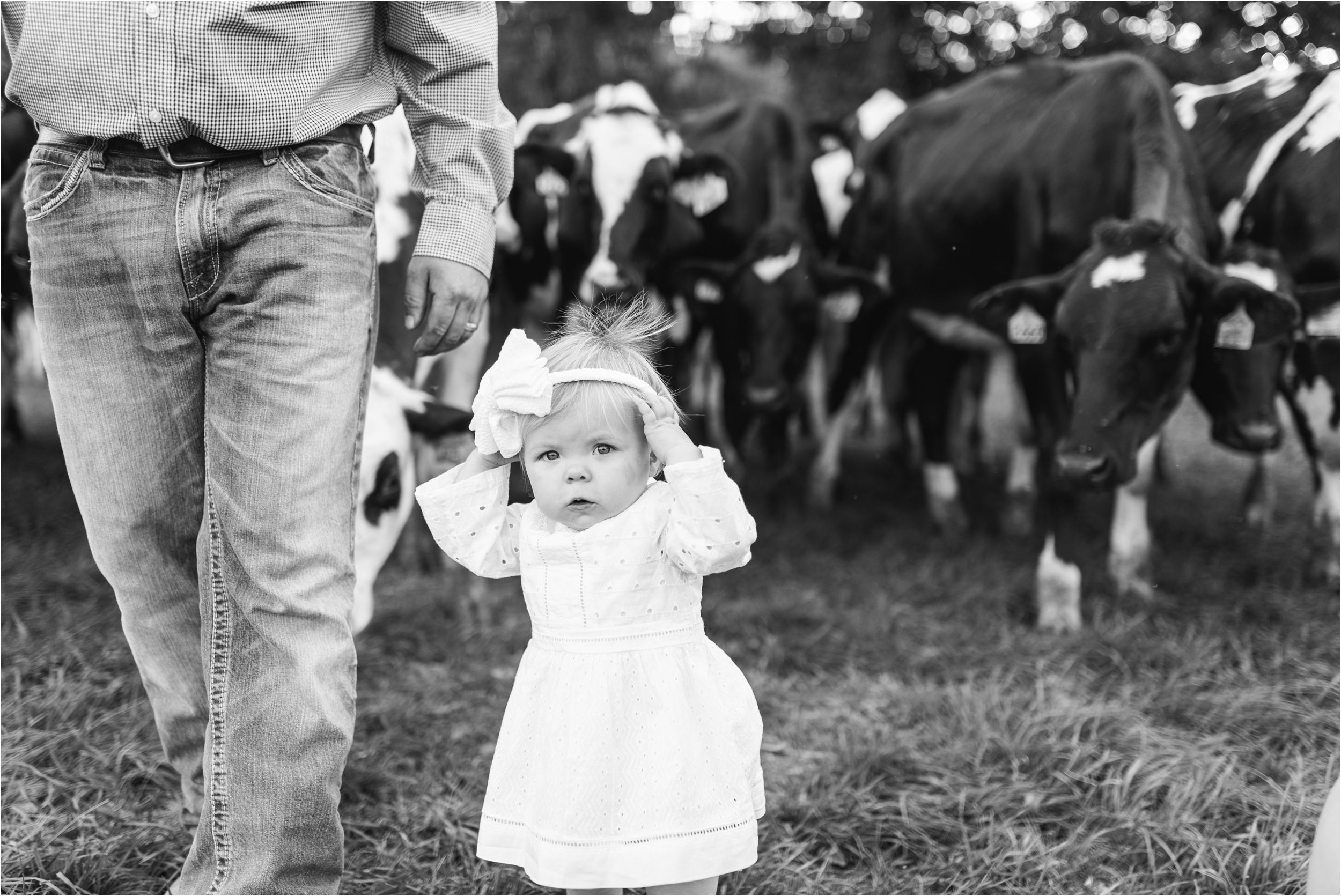 Farm Family Session_Midwest Wedding Photographer_Stephanie Lynn Photography_0079.jpg